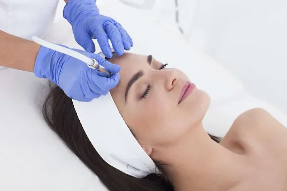 Beauty Clinics in Enhancing Wellness in Toronto, Canada